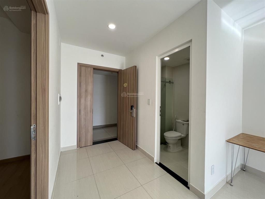 Cho thuê lavita charm 2pn rất rộng rất rẻ 68m2 10tr thuận tiện đi lại ngay metro  0931 866 ***