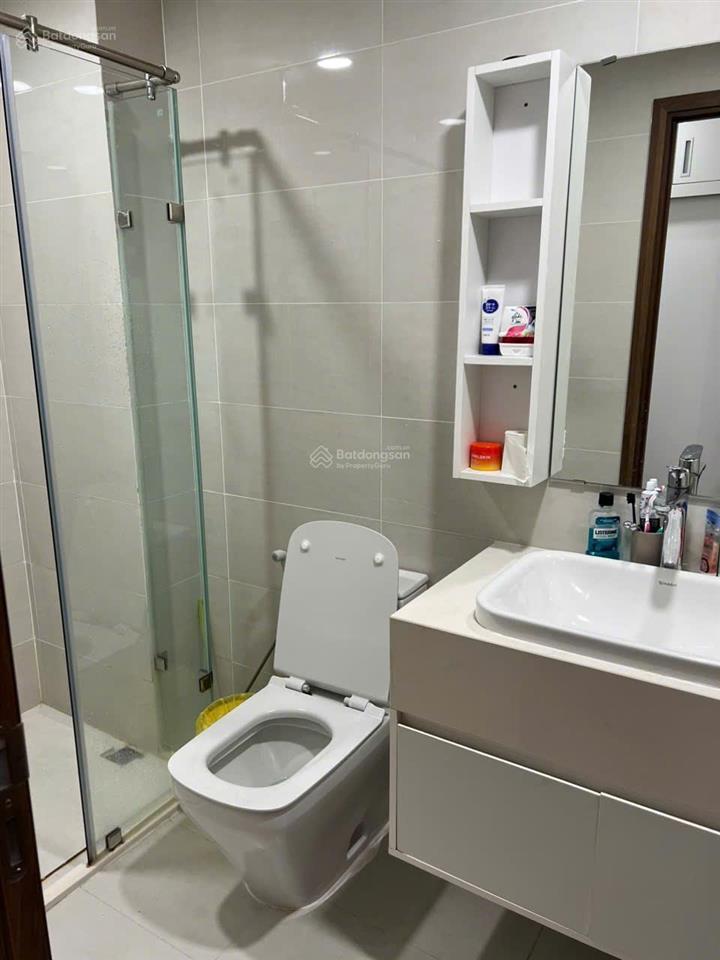 Cho thuê eco green 2pn2wc, giá tốt nhà mới 18tr/th, full nội thất gỗ đẹp, thủ tục tạm trú đầy đủ