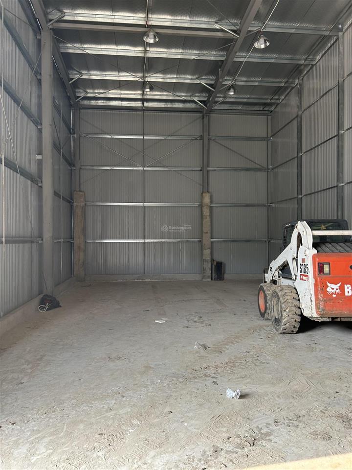 Cho thuê kho, nhà xưởng 400m2 tại đường lâm quang ky, phường thạnh mỹ lợi, q2  giá 150tr