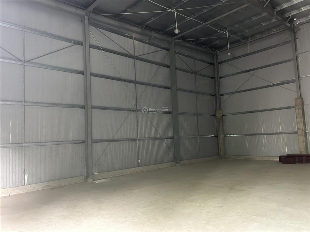 Cho thuê kho, nhà xưởng 400m2 tại đường lâm quang ky, phường thạnh mỹ lợi, q2  giá 150tr