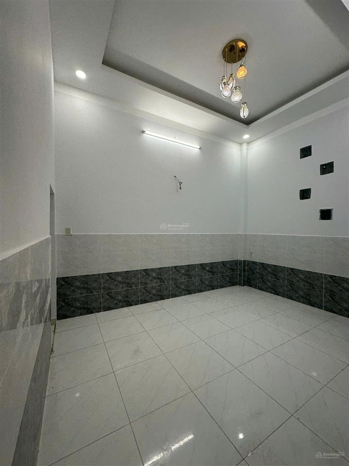 Giá nhỉnh 3 tỷ, có ngay nhà 1 trệt 1 lầu, có 3pn,  sổ hồng riêng tại xuân thới đông, hóc môn