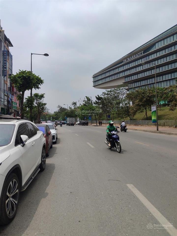 Nhà rẻ! tòa nhà vp mp miếu đầm, đối diện marriot, 120m, 6t, thang máy, vỉa hè rộng, đỗ xe thoải mái