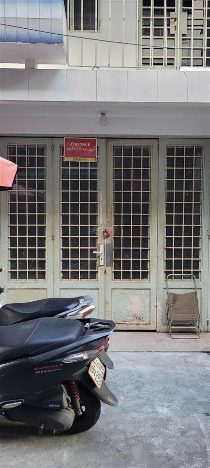 Nhà hẻm 8 mét khu trung tâm quận 1