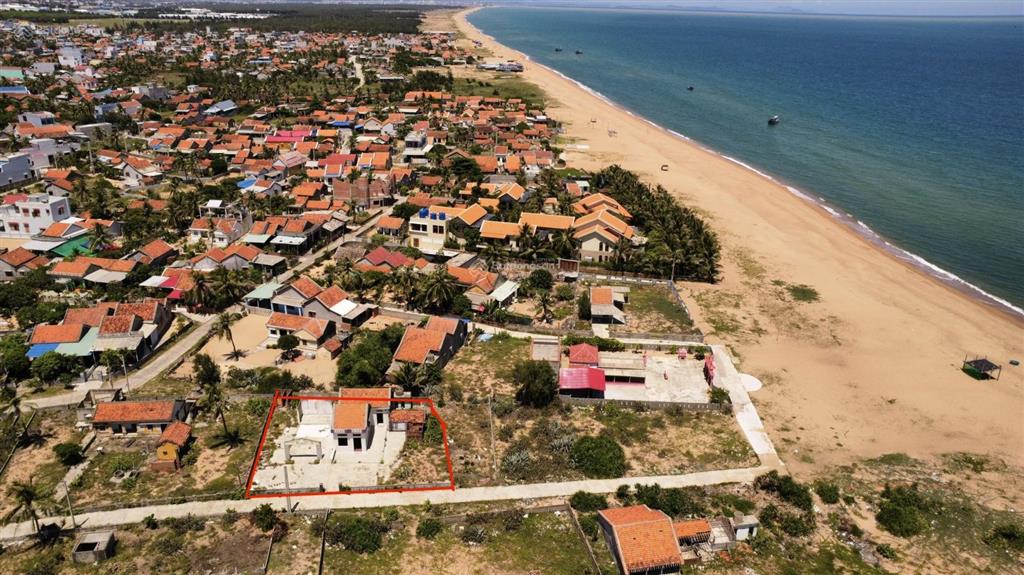 Lô đất biển 640m2 trung tâm biển lò 2, cách biển 30m, cách sun village 100m
