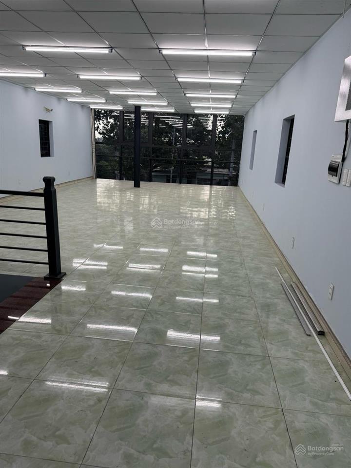 Nhà mặt tiền nguyễn thị minh khai 300m2, gần ql13, vành đai 3, phù hợp kho xưởng, showroom