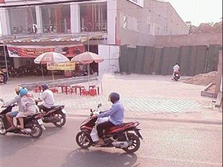 Mặt tiền quốc lộ 13, vị trí vip nhất tỉnh bình dương. đường quốc lộ 13, phường hưng định, thuận an