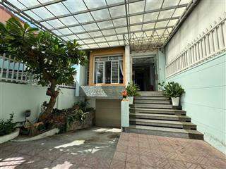 Mt hai bà trưng phú cườngtdm, ngay chợ thủ dầu một dt 218,7m2. tc 100%. nhà 2 mặt tiền trướcsau