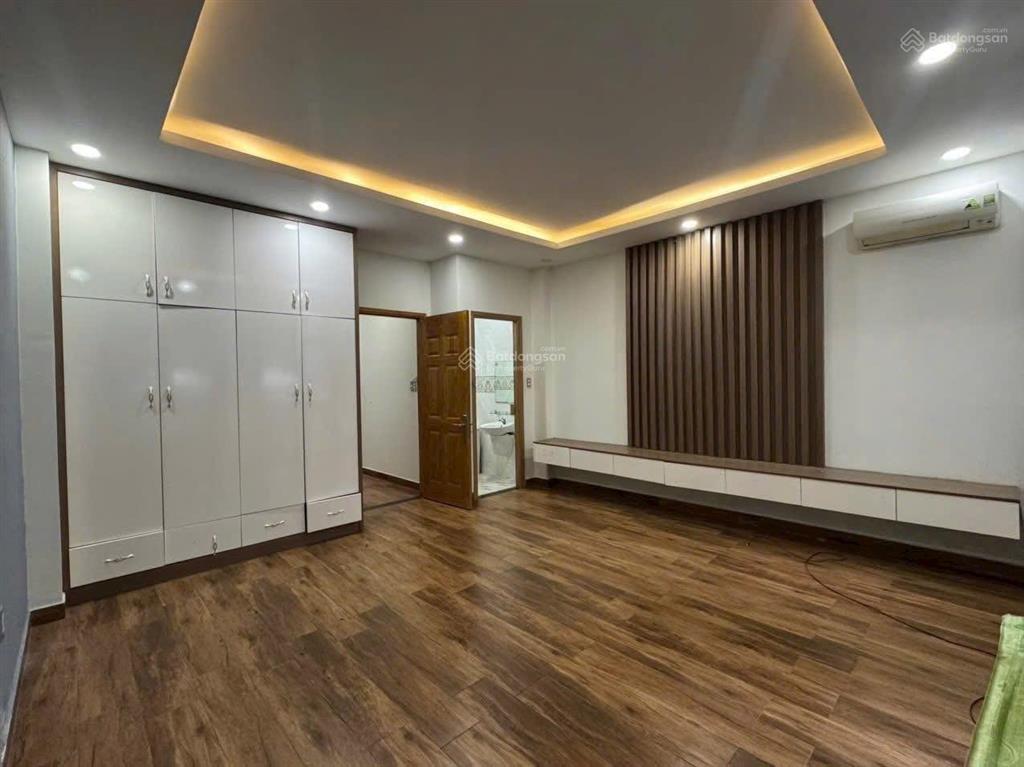 Chỉ 6 tỷ 1 bán nhà 1 trệt 2 lầu kdc k8  hiệp thành, cách trường đh bình dương 100m hàng hiếm vip