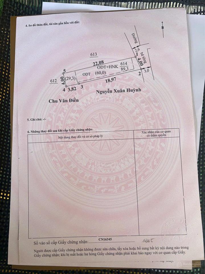 Chỉ 2,55 tỷ bán đất đối diện cổng chợ phú hoà. cách chợ đúng 20m. bước mấy bước chân là ra đến chợ.