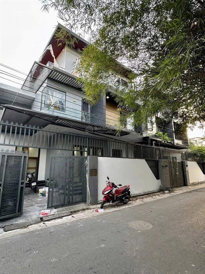 Biệt thự mini trung tâm thủ dầu một vị trí đối diện chợ phú hoà, cách đường p chỉ 1 s