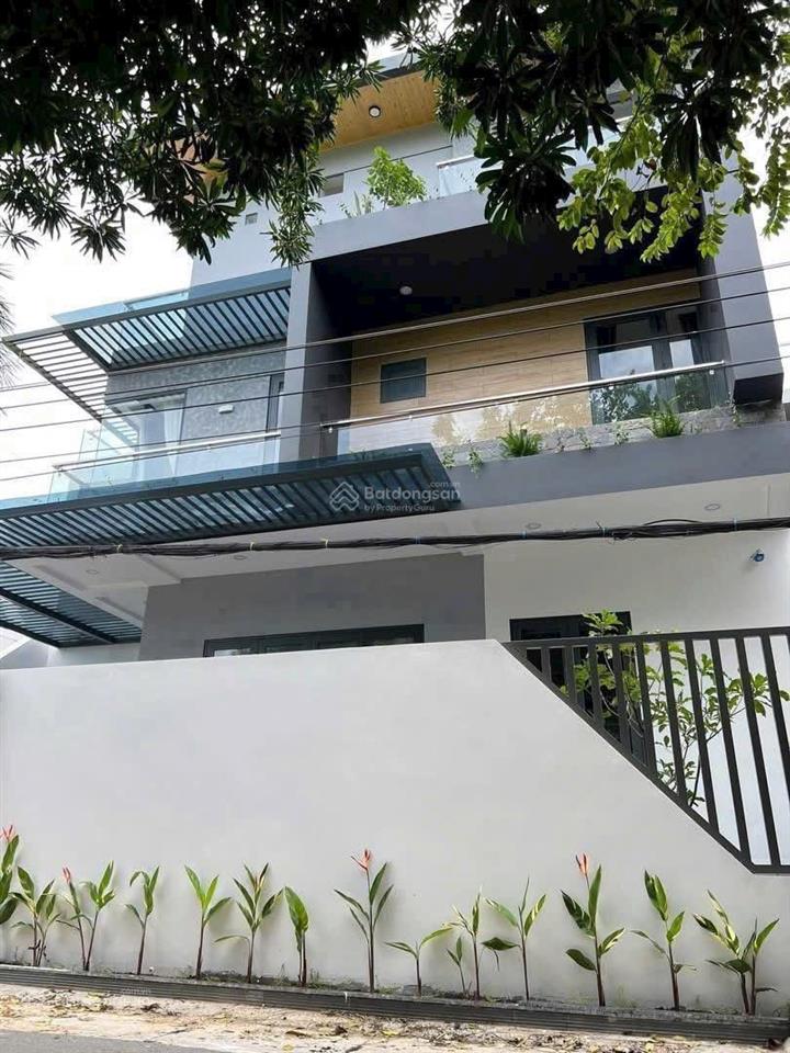 Biệt thự mini trung tâm thủ dầu một vị trí đối diện chợ phú hoà, cách đường p chỉ 1 s