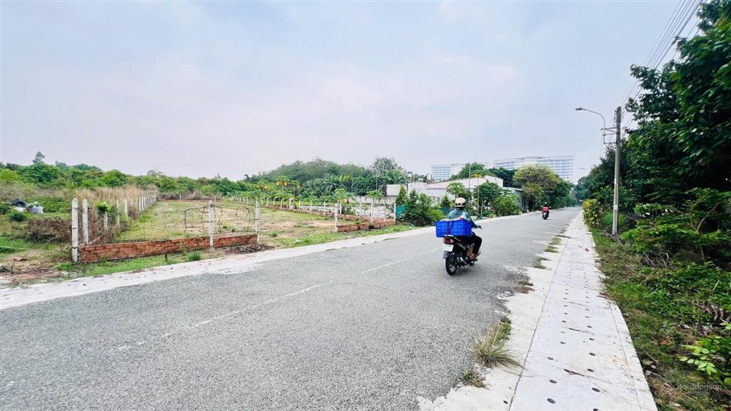 Chủ kẹt tiền cần bán gấp để trả nợ bán đất mặt tiền đx 80 định hòa gần bệnh viện 1500 giường