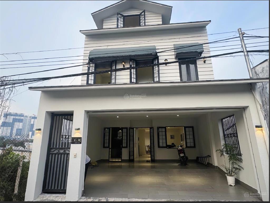 Gấp gấp villa phong cách tây âu chánh nghĩa, gần như full nội thất sang xịn 7pn. 500m2 sàn