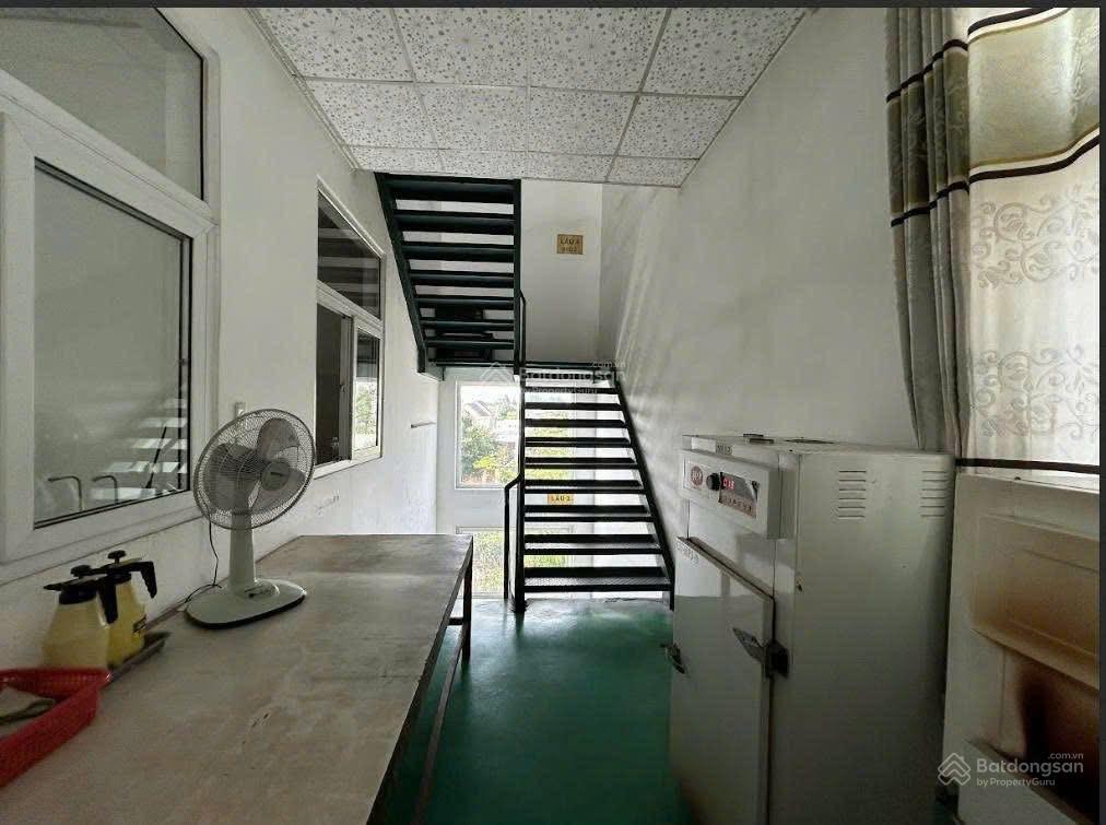 Bán toà nhà vip mặt tiền hồ văn cống
chủ đang ngộp cần bán gấp từ 28 tỷ hạ còn 21 tỷ 6
toà nhà văn