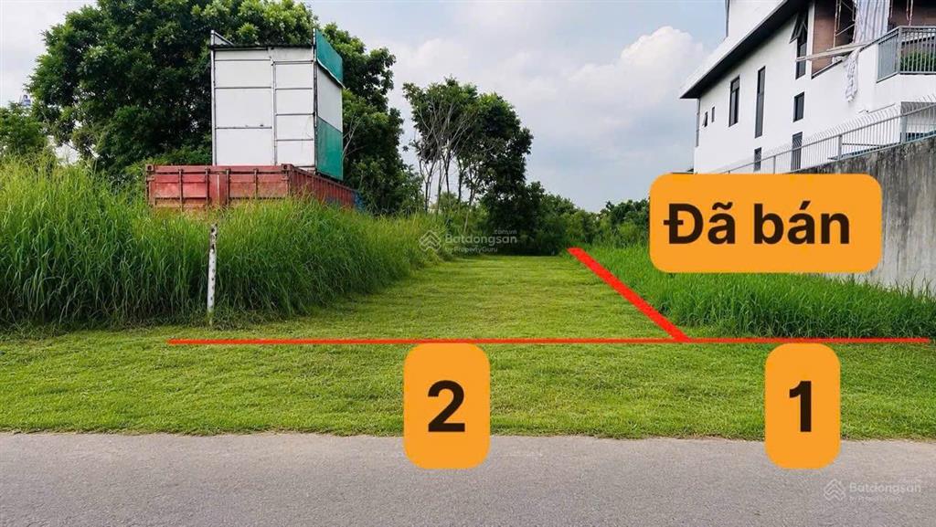 Chỉ 3,95 tỷ lô đất siêu đẹp toàn biệt thự khủng vị trí đỉnh cao đối diện chung cư hiệp thành city