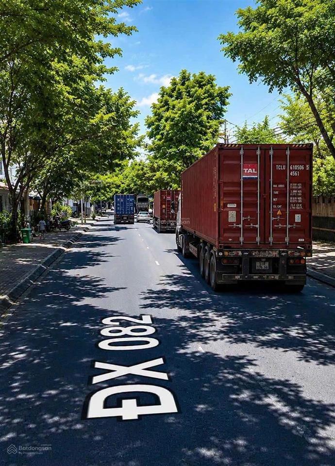 Bán đất tặng cái kho mặt tiền dx82 định hoà gần bv 1.500 giường đang thu nhập sẵn hàng tháng. dt 6