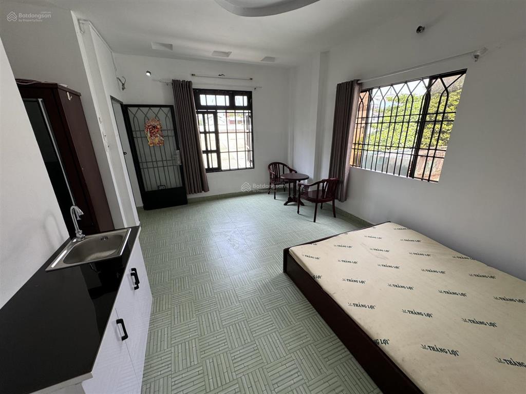 Siêu phẩm góc 2 mặt tiền cao thắng nối dài q.10  sân đậu 5 ô tô  dòng tiền đều đặn 60tr/tháng
