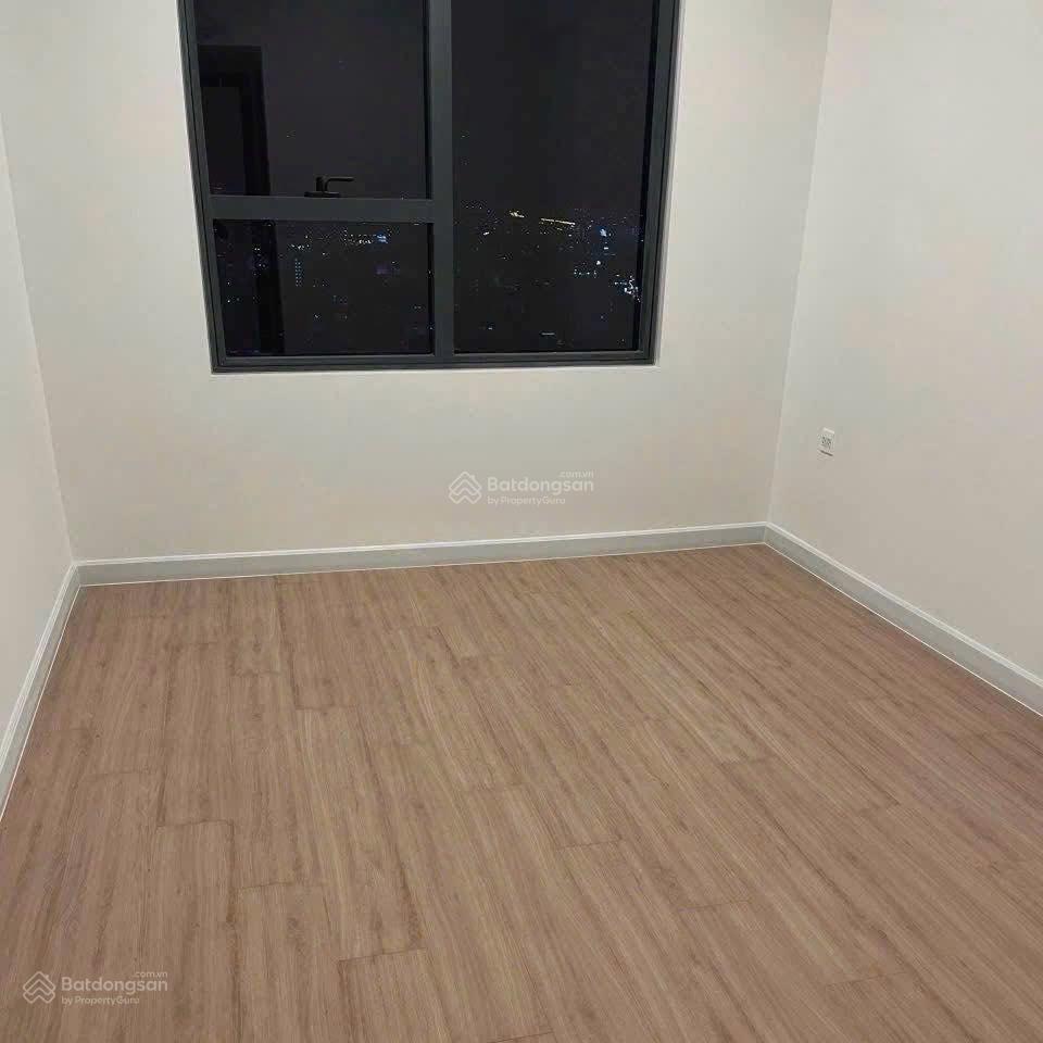 Bán căn 1pn+1, diện tích 48,2m2, giá 5,2 tỷ (gồm vat) view hồ bơi, tầng trung