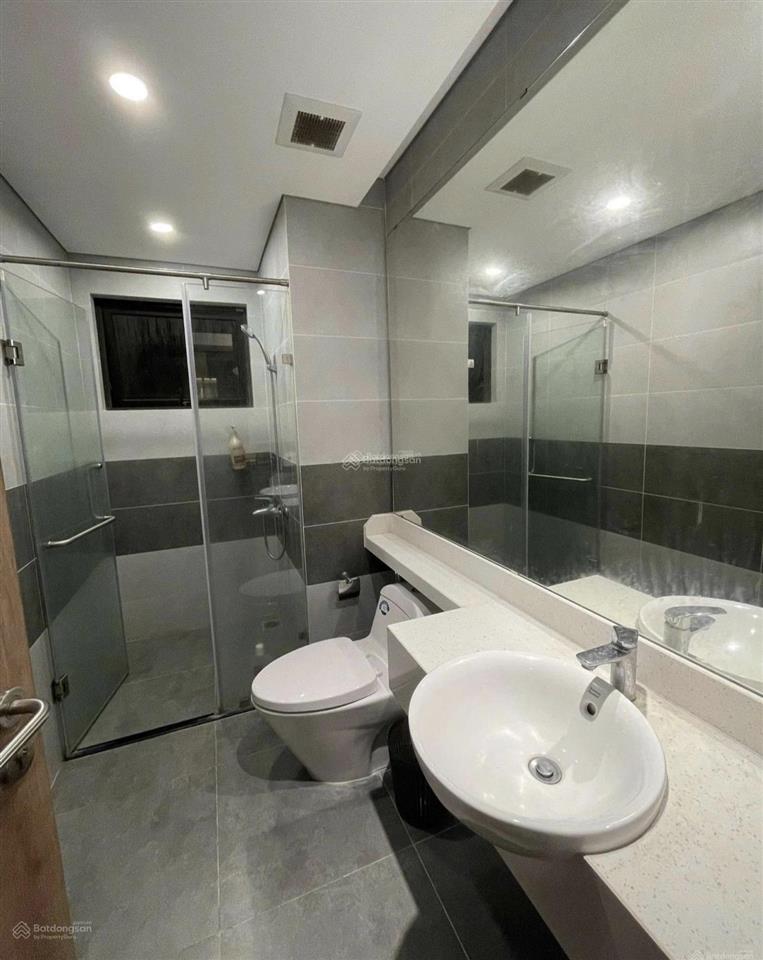Cho thuê căn 3 ngủ toà sp sky oasis tầng 9 chính chủ (toà cao cấp phân khu) full nội thất