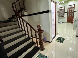 Nhà 4 lầu 96m2. 1 đời chủ cần bán gấp. kdc bình hưng. bình chánh. cạnh bến xe q8. ql50