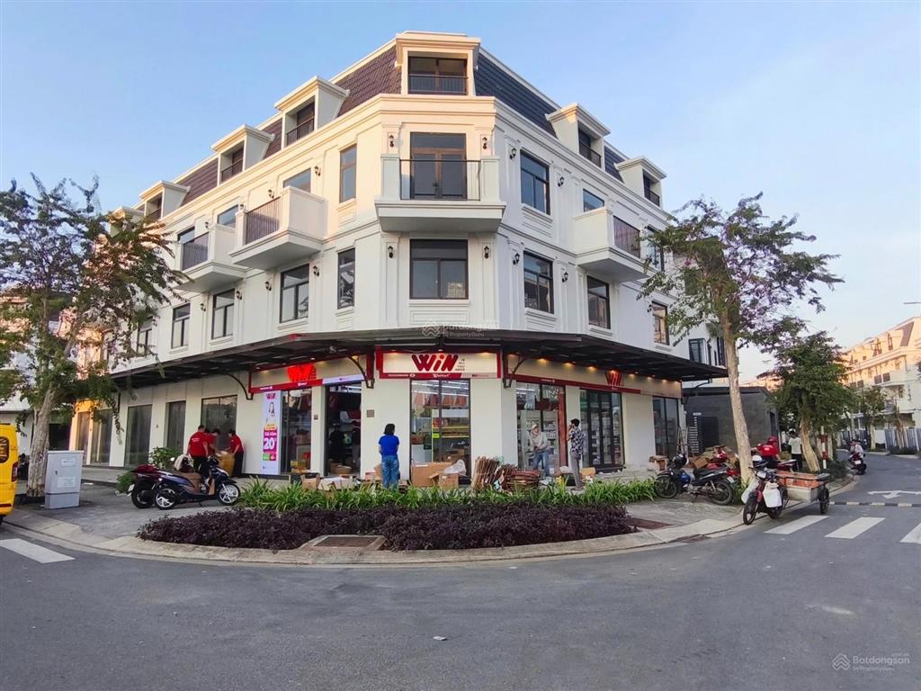 Nhà phố lavida vt 87.5m2, gần công viên tiện ích trung tâm. giá 7.99 tỷ, sổ sẵn công chứng ngay