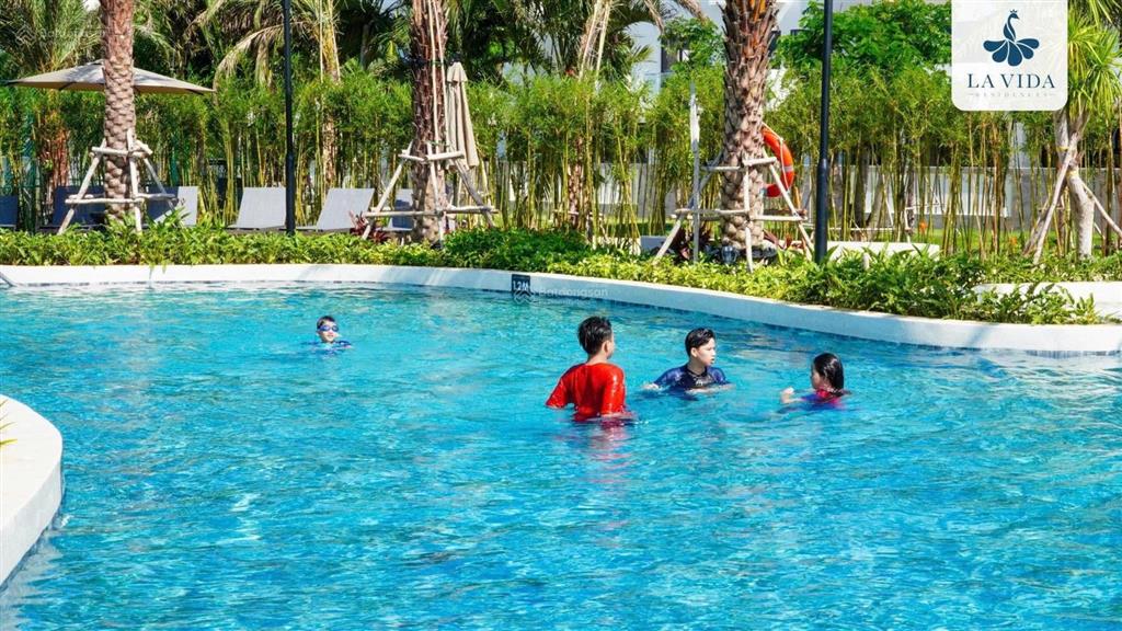 Nhà phố lavida vt 87.5m2, gần công viên tiện ích trung tâm. giá 7.99 tỷ, sổ sẵn công chứng ngay