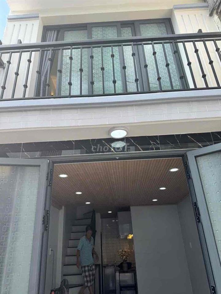 NHÀ MẶT TIỀN KD OK