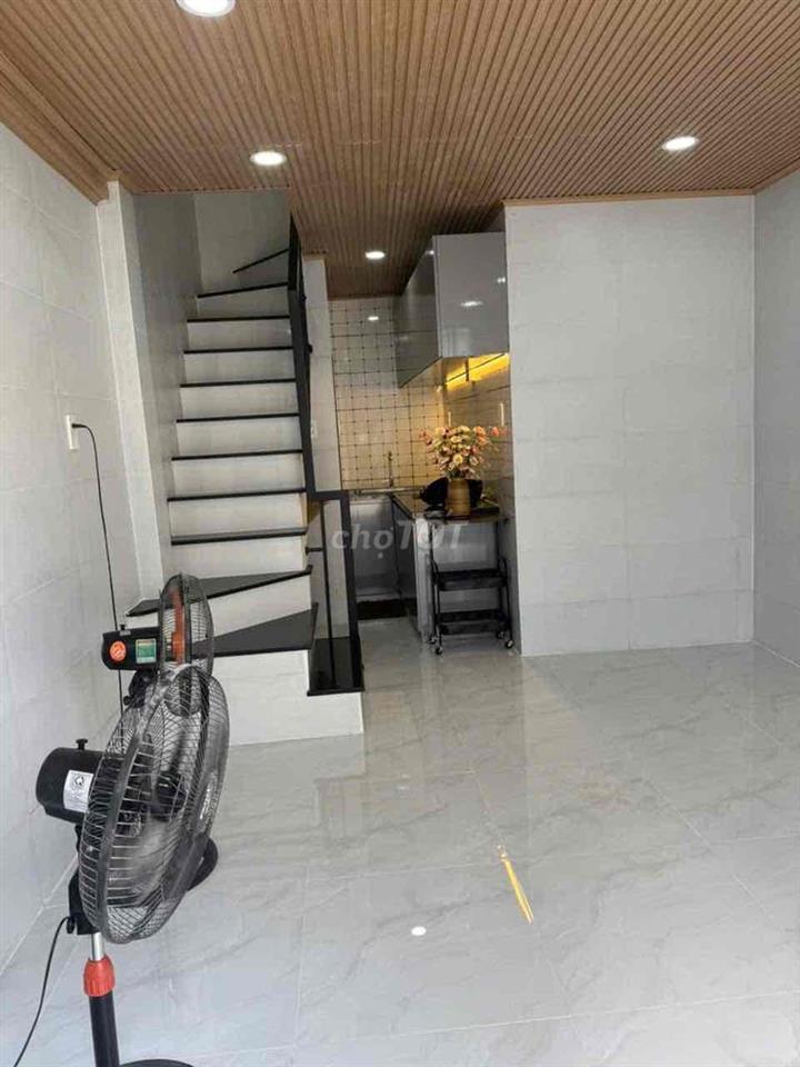 NHÀ MẶT TIỀN KD OK