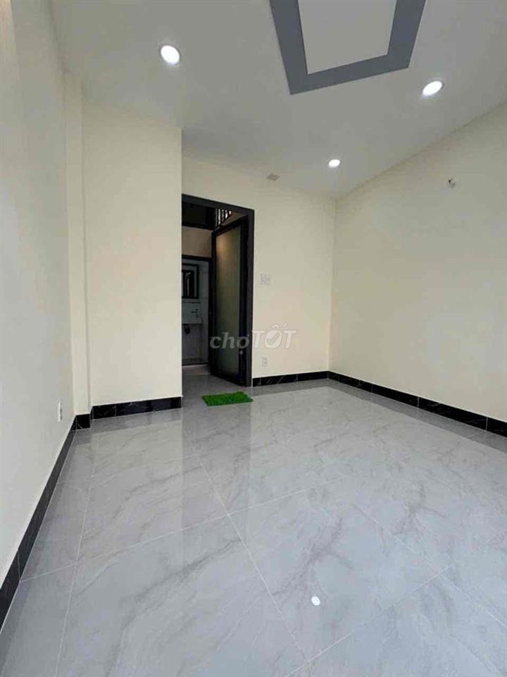 NHÀ MẶT TIỀN KD OK
