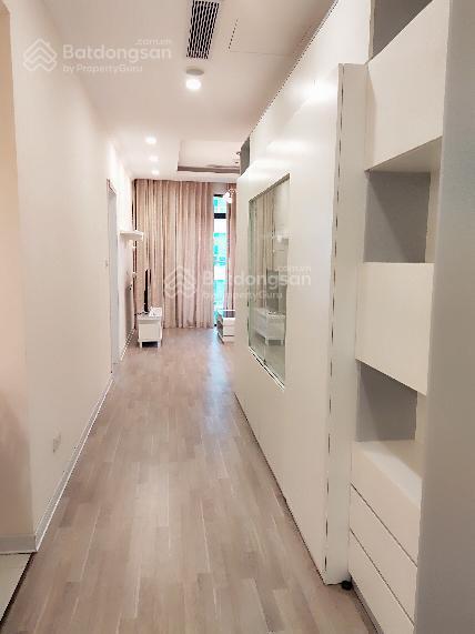Ban quản lý tòa nhà cho thuê căn hộ 1 ngủ, vincom center bà triệu