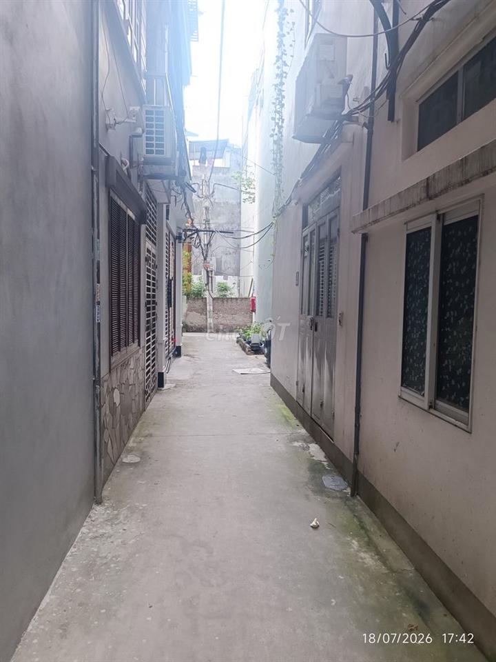 Cần bán nhà 5 tầng, chính chủ,dân xây kiên cố, lô góc,
