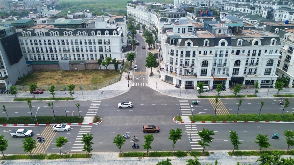 Tôi chính chủ cần bán gấp nhà mặt phố lê giản (lê quang đạo kéo dài) 120m2, 4 tầng 1 tum, mt 6m