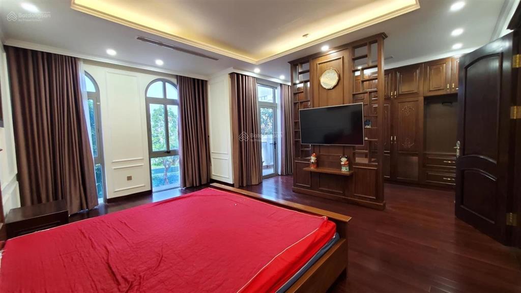 Bán nhà biệt thự song lập 185m2 khu hồ điều hòa 12 ha vinhomes the harmony, hoàn thiện có thang máy
