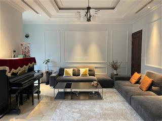 Cho thuê biệt thự song lập 250m2 hoa sữa, vinhomes riverside, hoàn thiện đẹp có thang máy, 04pn4wc