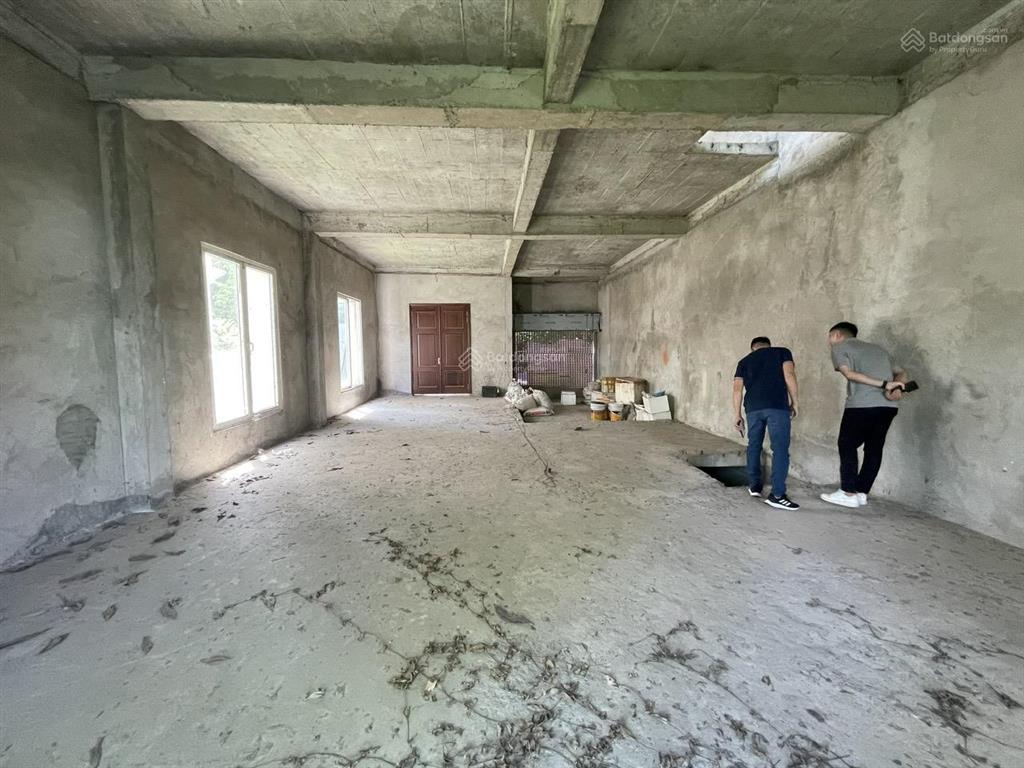 Bán biệt thự 500m2 tại vinhomes riverside, view sông nội khu, giá thỏa thuận, hướng đông nam