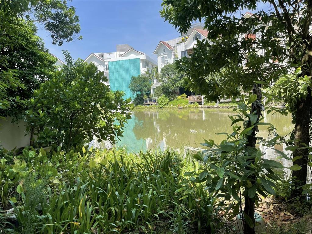 Bán biệt thự 500m2 tại vinhomes riverside, view sông nội khu, giá thỏa thuận, hướng đông nam