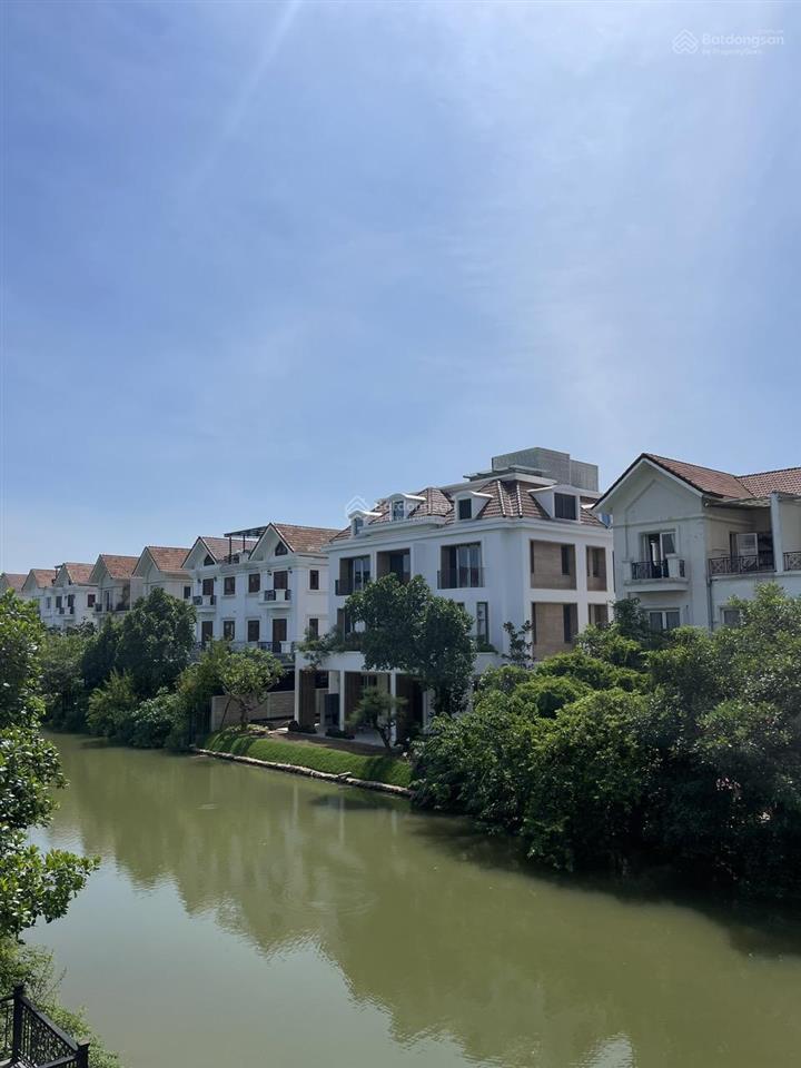 Bán biệt thự 500m2 tại vinhomes riverside, view sông nội khu, giá thỏa thuận, hướng đông nam