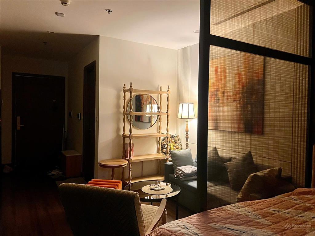 Bán căn hộ studio 38m2 tại vinhomes symphony, tầng cao view công viên lớn, giá thỏa thuận