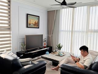 Cho thuê căn hộ tầng cao góc 97m2 vinhomes symphony riverside, 2pn2wc view công viên khủng long