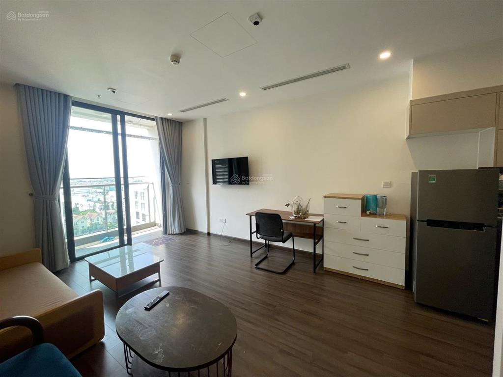 Bán căn hộ studio 38m2 vinhomes symphony, full nội thất, tầng cao, ban công đn view hồ bơi