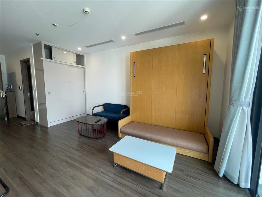 Bán căn hộ studio 38m2 vinhomes symphony, full nội thất, tầng cao, ban công đn view hồ bơi