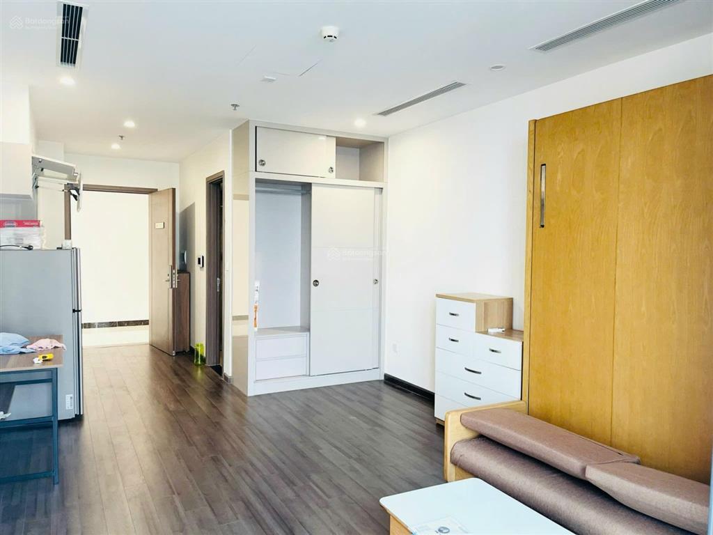 Bán căn hộ studio 38m2 vinhomes symphony, full nội thất, tầng cao, ban công đn view hồ bơi