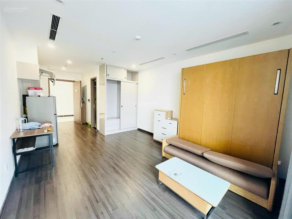 Bán căn hộ studio 38m2 vinhomes symphony, full nội thất, tầng cao, ban công đn view hồ bơi