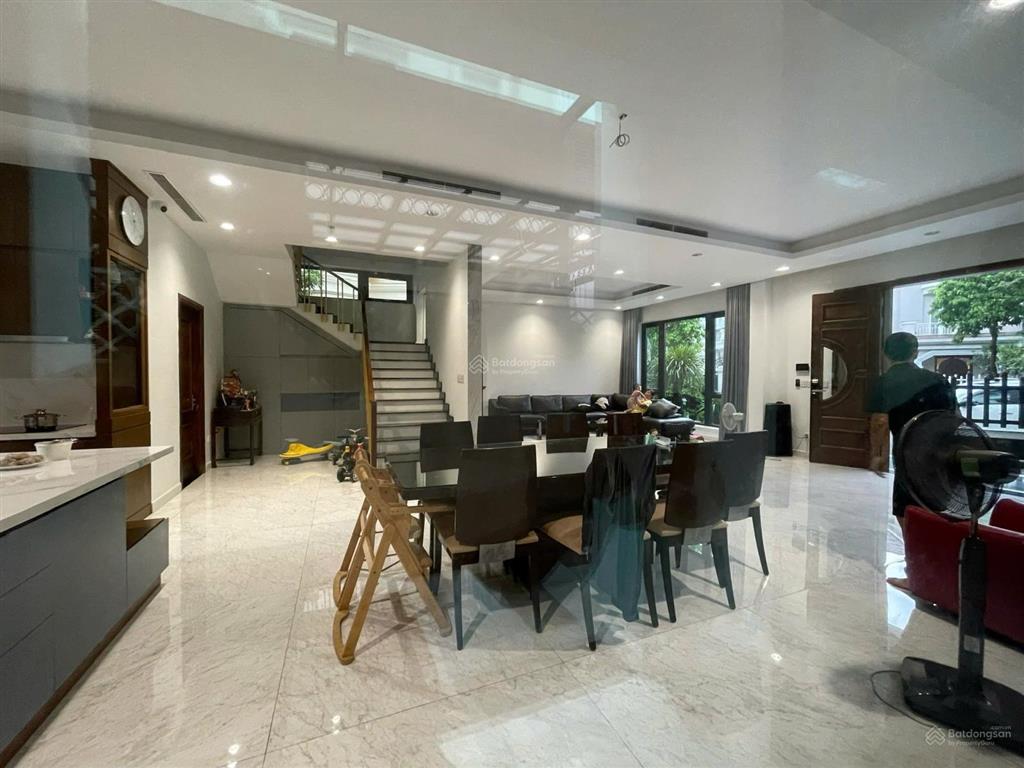 8.x bán biệt thự đơn lập 256m2 tại vinhomes riverside, đã hoàn thiện 4pn, 4wc