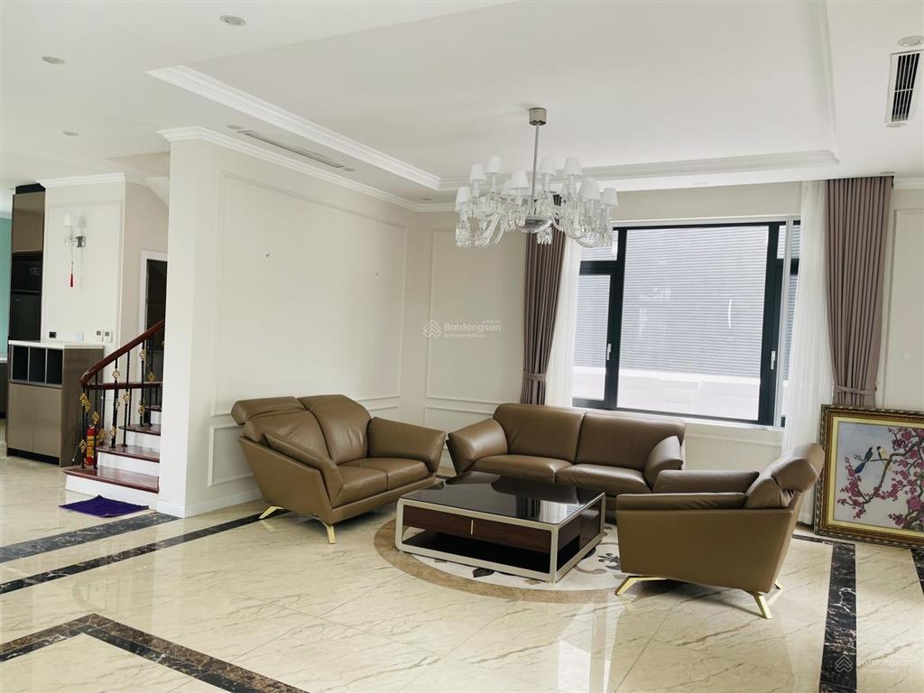 Bán biệt thự đơn lập hoa lan 381 m2 vinhomes riverside, vườn hoa trước nhà, view ngã ba sông