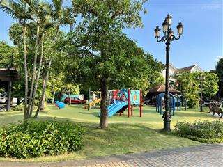 Bán biệt thự đơn lập hoa lan 381 m2 vinhomes riverside, vườn hoa trước nhà, view ngã ba sông