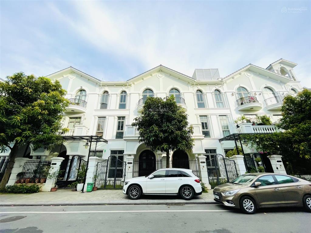 Bán biệt thự liền kề 90m2 có thang máy, khu hồ điều hòa 12ha vinhomes the harmony, đã hoàn thiện
