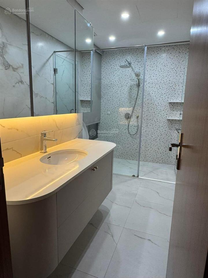 Bán gấp ch 180.5m2 vinhomes symphony 4pn, 3wc, góc ban công đn  tn view công viên lớn