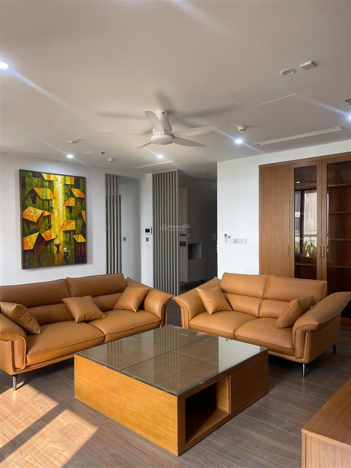 Bán gấp ch 180.5m2 vinhomes symphony 4pn, 3wc, góc ban công đn  tn view công viên lớn