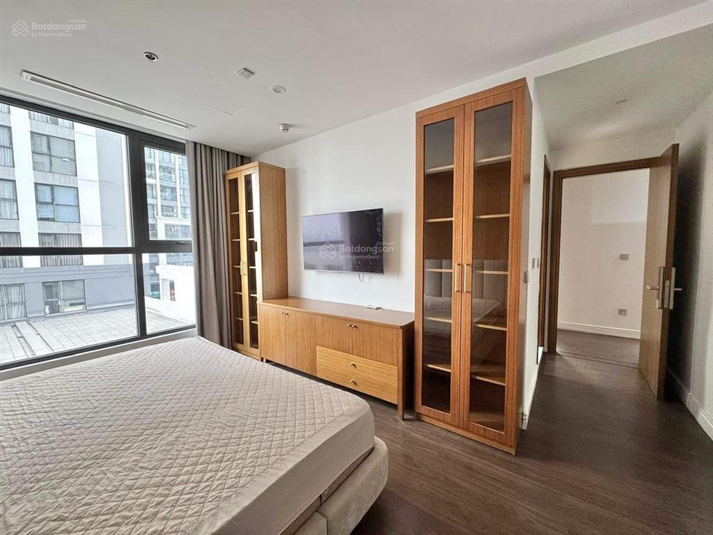 Bán gấp ch 180.5m2 vinhomes symphony 4pn, 3wc, góc ban công đn  tn view công viên lớn